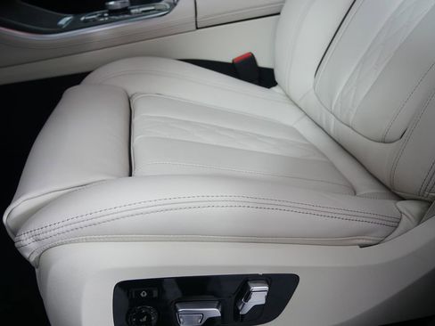 Used 2026 BMW X5 sDrive40i w/ Executive Package RWD image 10