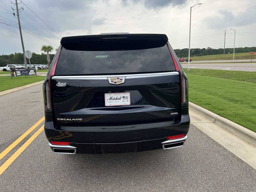Used 2023 Cadillac Escalade ESV Luxury AWD/4WD image 6