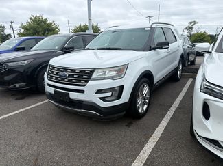 Used 2017 Ford Explorer XLT w/ Equipment Group 202A AWD/4WD video 1