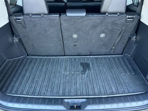 Used 2024 Toyota Grand Highlander AWD Hybrid image 18