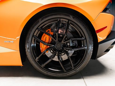 Used 2015 Lamborghini Huracan LP 610-4 AWD/4WD image 41