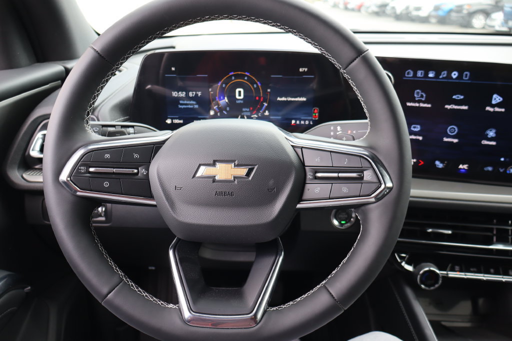 New 2027 Chevrolet Traverse LT w/ Driver Confidence Package AWD/4WD image 7