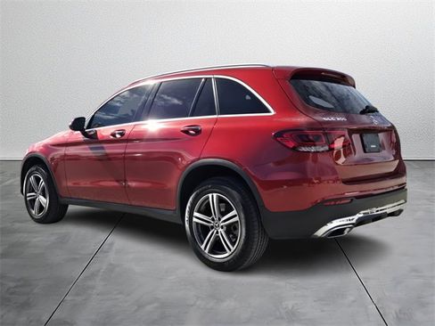 Used 2020 Mercedes-Benz GLC 300 4MATIC image 3