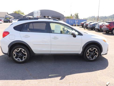 Used 2016 Subaru Crosstrek 2.0i Limited AWD/4WD image 4