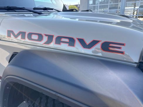 Used 2022 Jeep Gladiator Mojave w/ Trailer Tow Package AWD/4WD image 6