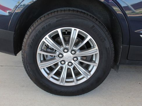 Used 2017 Cadillac XT5 Luxury w/ Driver Awareness Package image 53