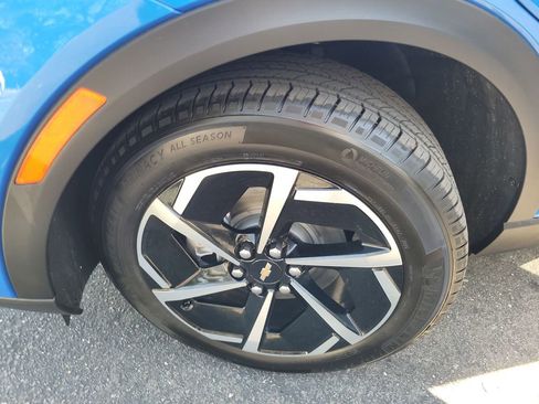 New 2026 Chevrolet Equinox EV LT image 32