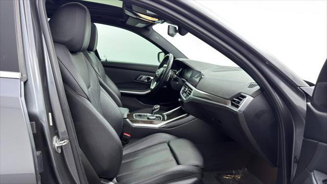 Used 2020 BMW 330i Sedan w/ Convenience Package RWD image 23