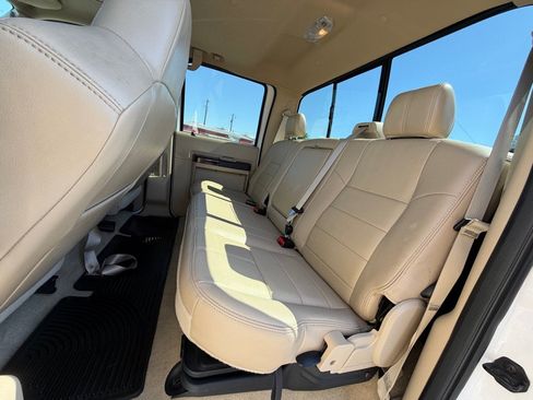 Used 2010 Ford F350 4x4 Crew Cab Super Duty image 9