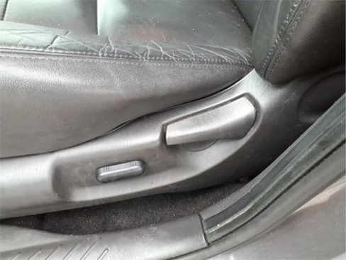 Used 2010 Ford Escape Limited image 13