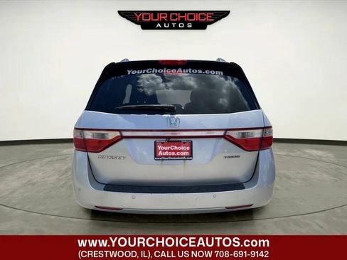 Used 2011 Honda Odyssey Touring Elite image 4