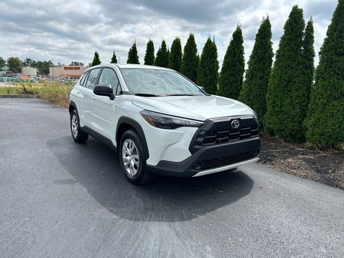 Certified 2026 Toyota Corolla Cross L AWD/4WD image 2