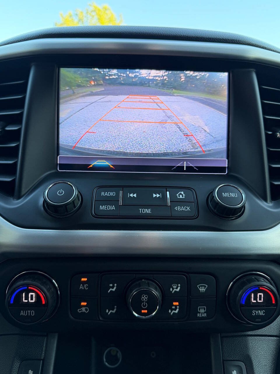 Used 2017 GMC Acadia SLT w/ LPO, Floor Liner Package AWD/4WD image 28