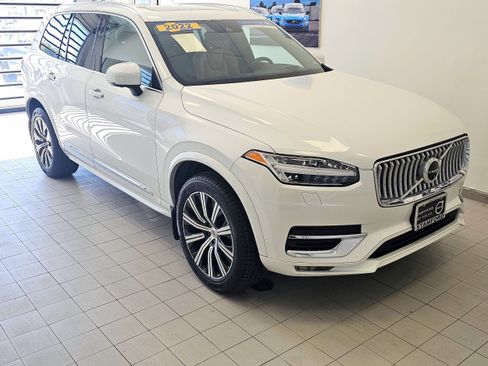 Certified 2022 Volvo XC90 T6 Inscription w/ Advanced Package image 1