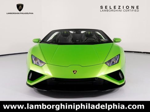 Used 2021 Lamborghini Huracan EVO image 3