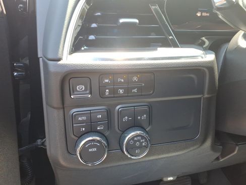Used 2025 Chevrolet Tahoe LT w/ Comfort Package AWD/4WD image 22