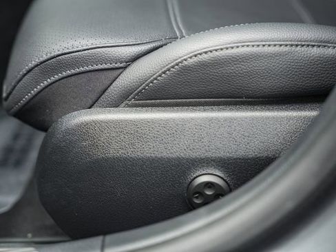 Used 2024 Mercedes-Benz C 300 4MATIC Sedan image 34