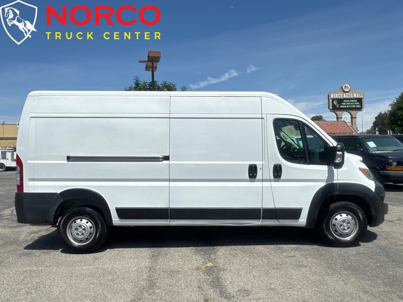 Used 2023 RAM ProMaster 2500 FWD image 2