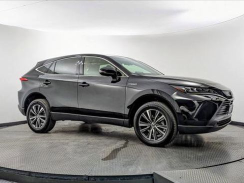 Used 2021 Toyota Venza LE AWD/4WD image 11