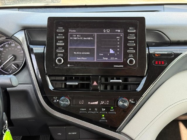 Used 2024 Toyota Camry SE FWD image 18
