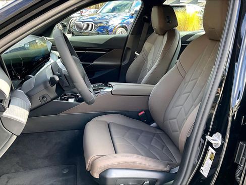 New 2026 BMW 530i 530i w/ M Sport Package image 9