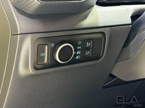 Used 2025 Ford Mustang Coupe RWD image 11