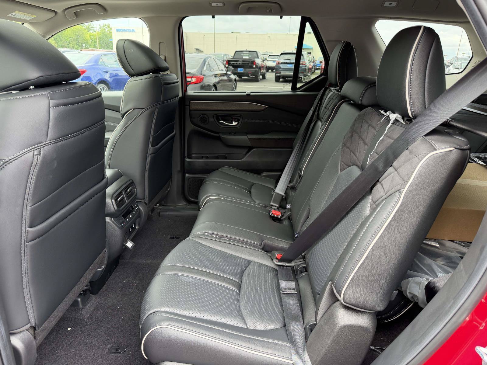 New 2026 Honda Pilot Elite image 9