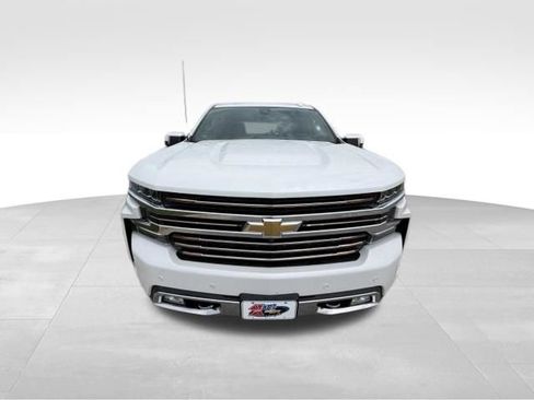 Used 2020 Chevrolet Silverado 1500 High Country w/ Technology Package AWD/4WD image 2