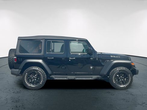 Used 2022 Jeep Wrangler Unlimited Sport image 7