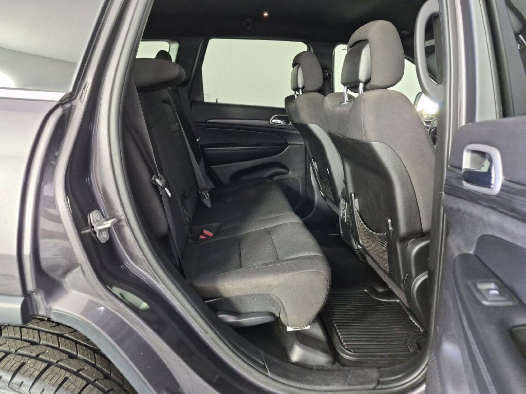 Used 2021 Jeep Grand Cherokee Laredo RWD image 33