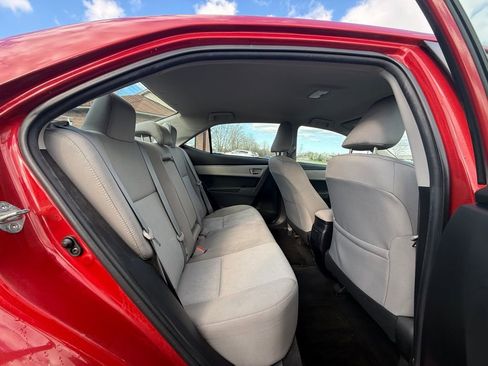 Used 2016 Toyota Corolla LE FWD image 27