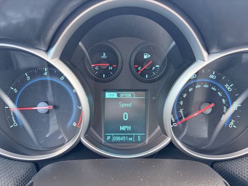 Used 2014 Chevrolet Cruze LT FWD image 18