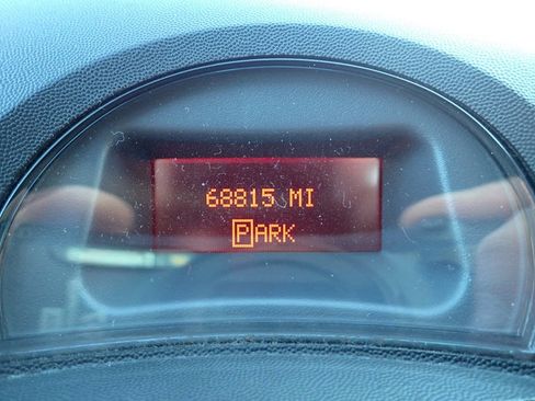 Used 2008 Pontiac Grand Prix SE image 25