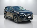 Used 2024 Nissan Rogue SV image 3