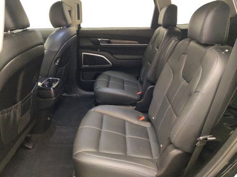 Used 2021 Kia Telluride EX w/ EX Premium Package image 18