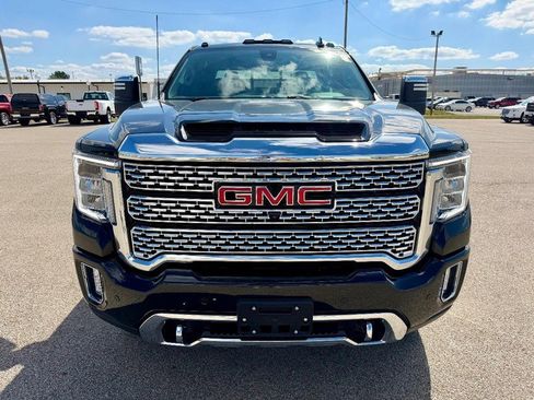 Used 2023 GMC Sierra 2500 Denali image 2