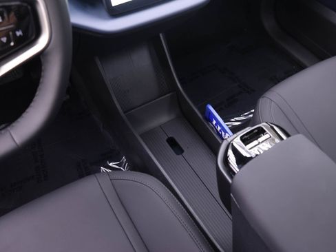 Certified 2025 Volvo EX30 Plus image 17