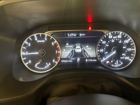 Used 2023 Nissan Rogue SV image 21