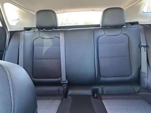 Used 2024 Chevrolet Trax LT image 11