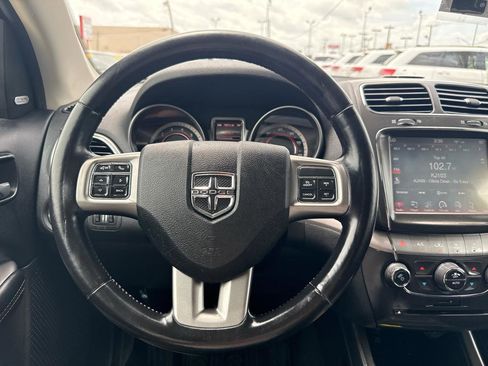 Used 2020 Dodge Journey Crossroad w/ Popular Equipment Group FWD image 17