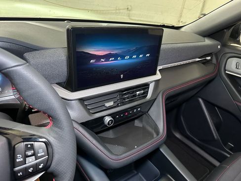 New 2026 Ford Explorer ST-Line w/ ST-Line Street Pack image 34