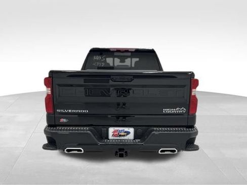 New 2026 Chevrolet Silverado 1500 High Country AWD/4WD image 17