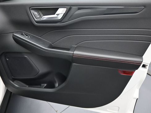 New 2025 Ford Escape ST-Line w/ Tech Pack #1 image 30