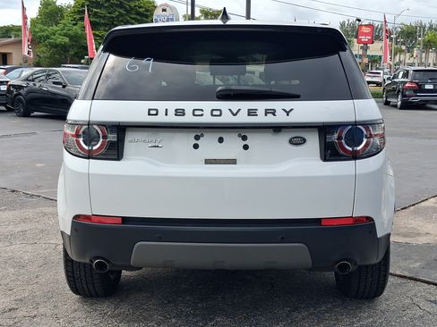 Used 2017 Land Rover Discovery Sport HSE AWD/4WD image 6