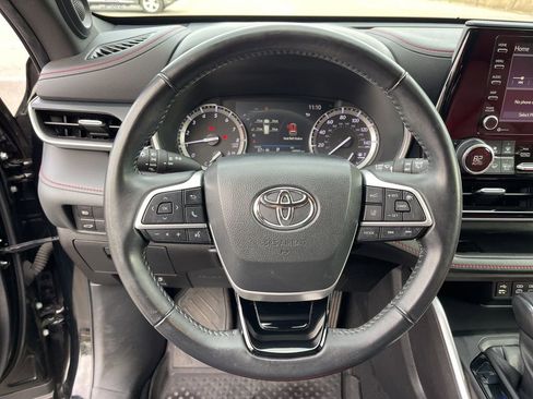 Certified 2022 Toyota Highlander XSE image 15