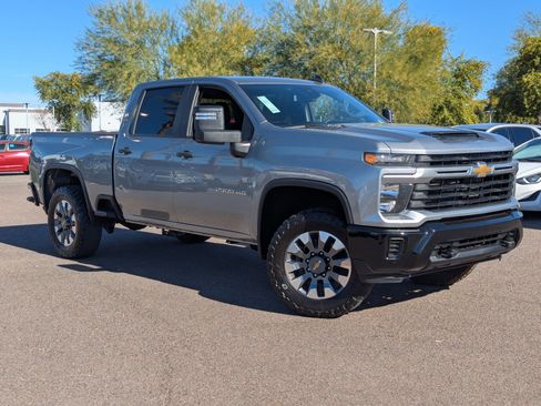 Used 2024 Chevrolet Silverado 2500 Custom w/ Custom Value Package image 34