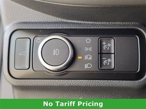 Used 2025 Ford Explorer Active w/ Active Comfort Package image 20