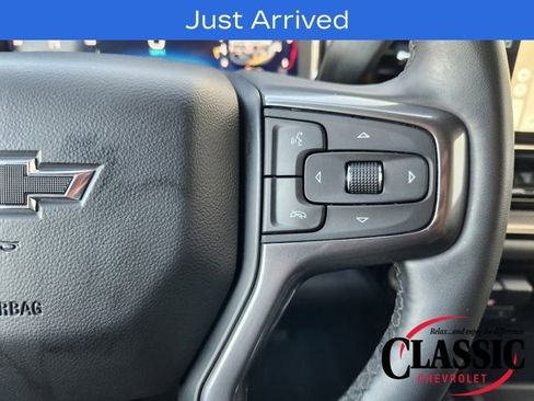 Used 2024 Chevrolet Silverado 2500 ZR2 w/ Technology Package image 41