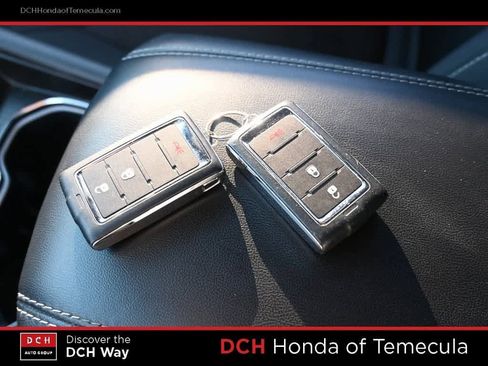 Used 2024 Jeep Grand Cherokee L Laredo image 13