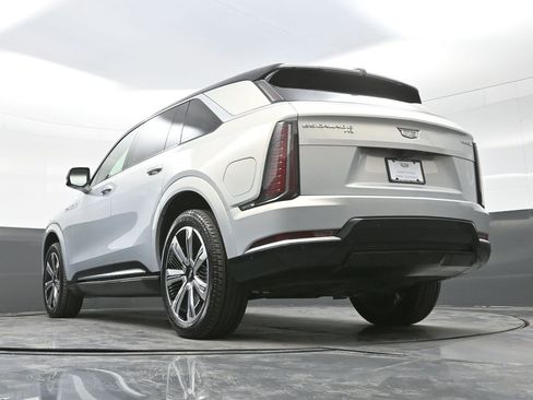 Certified 2025 Cadillac Escalade IQ Luxury 2 image 12